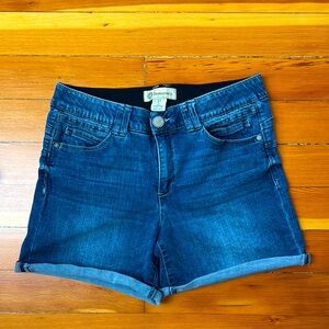 Democracy Women's Blue Jean Shorts Size 12